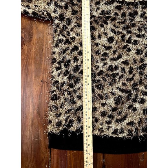 New Directions women's leopard print crew neck sweater size M very soft - Picture 6 of 6